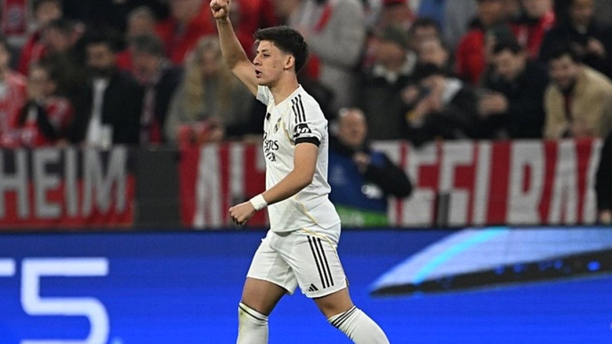 Real Madrid Arda Güler'i onurlandırdı!