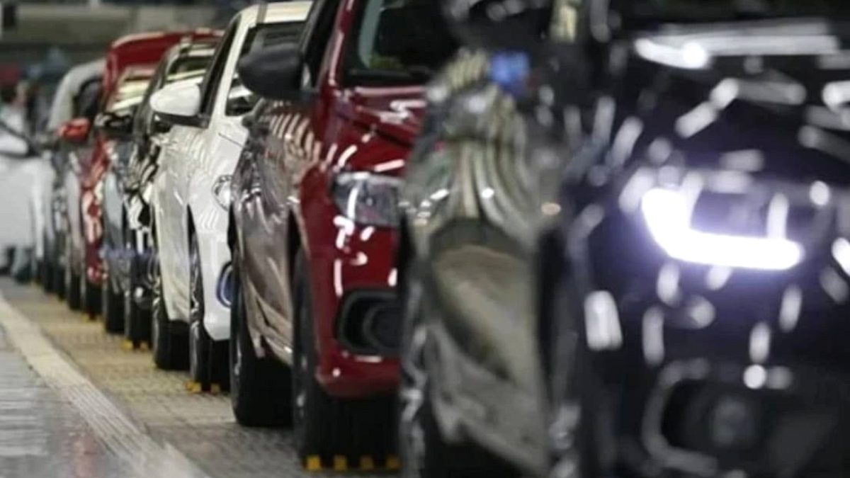 Türkiye'de sevilen otomotiv devi frene bastı: Tamamen rafa kaldırdı