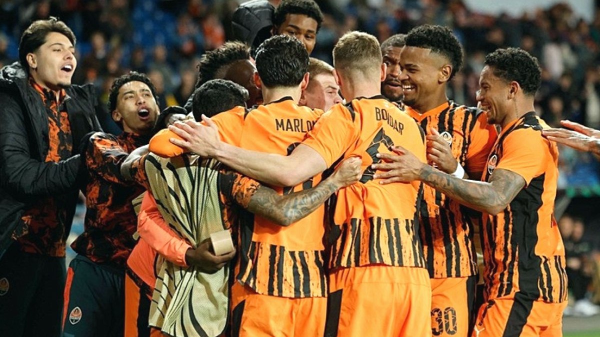Arda Turan'lı Shakhtar Donetsk şampiyonluğa emin adımlarla gidiyor!