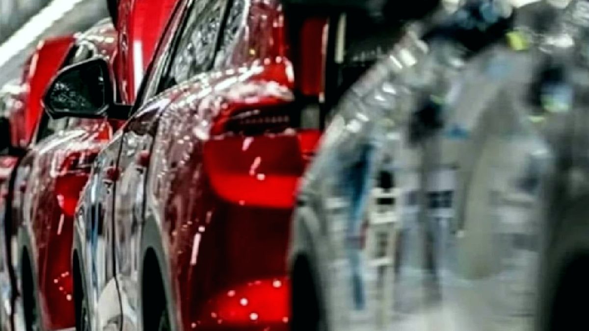 Otomotiv devi artık kırmızı ve sarı araç üretmeyecek: Sebebini açıkladılar