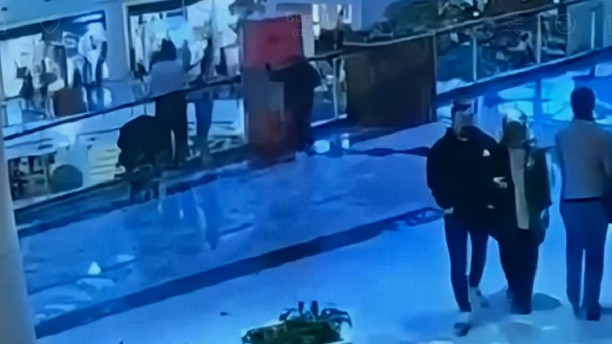 Yaşından fazla suç kaydı var! 10 yaşındaki AVM hırsızı Sarıyer'de yakalandı