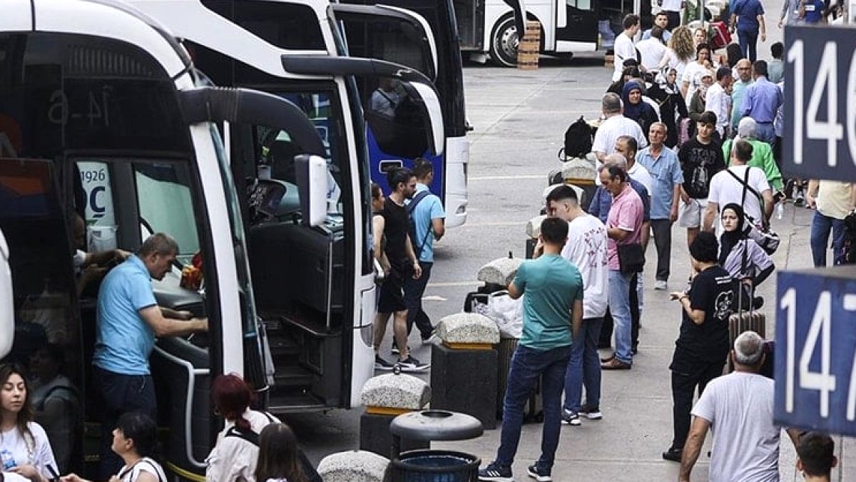 Bayramda memlekete gitmek bile lüks oldu