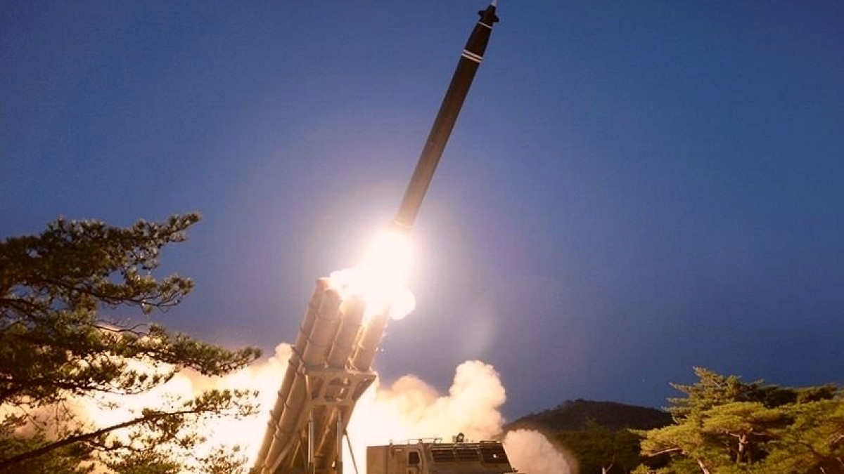 İran, 'BAE'ye füze atıldı' haberlerini yalanladı