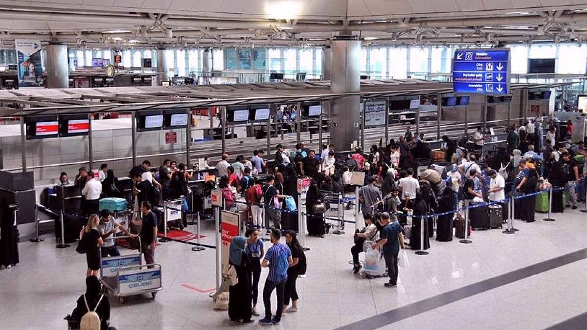 Türkiye'deki havalimanlarında yeni dönem başladı