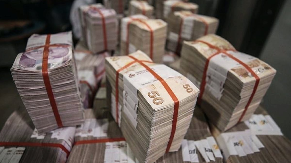 Bankalarda mevduat yeniden yükselişe geçti: Toplam hacim 30,4 trilyon lirayı aştı