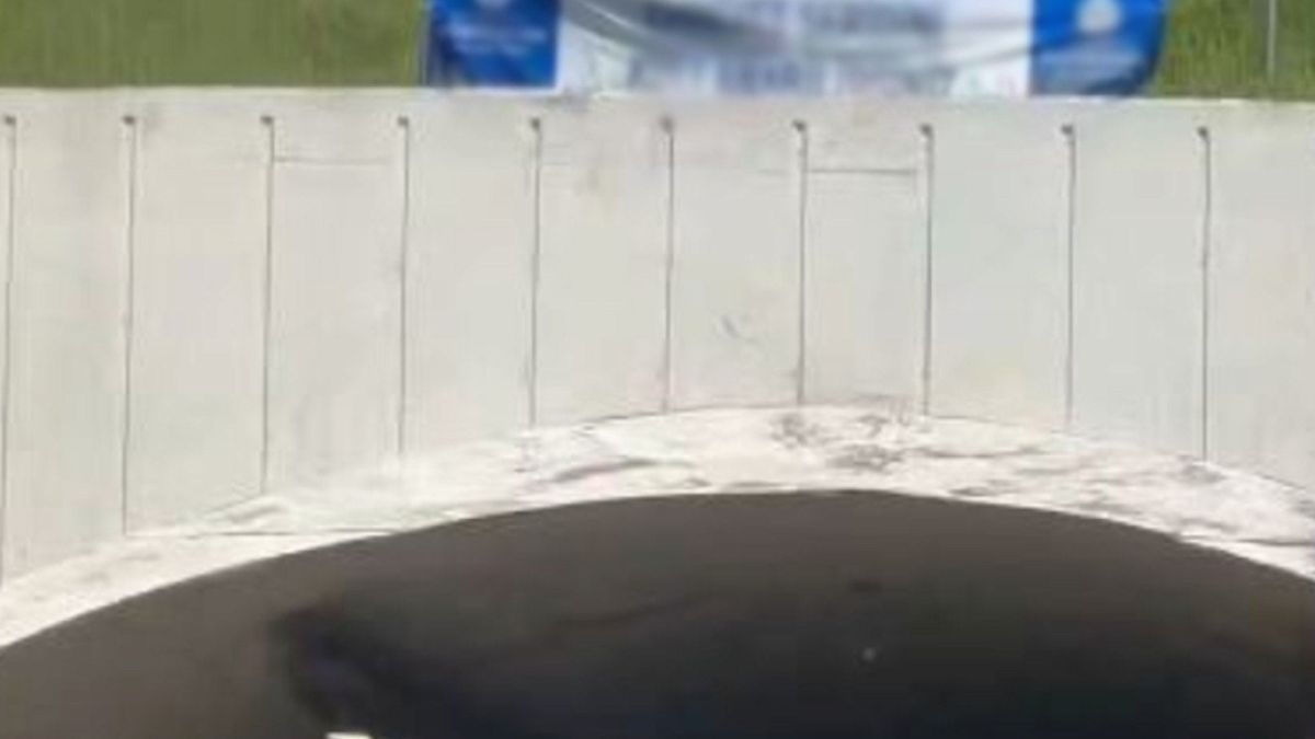 Yazıyı okuyup emniyet şeridinden geçenlerin evlerine 20 bin TL'lik ceza gitmeye başladı