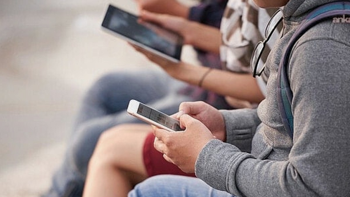 Cep telefonlarına gelen zamlarla vergi tahsilatı da katlanıyor