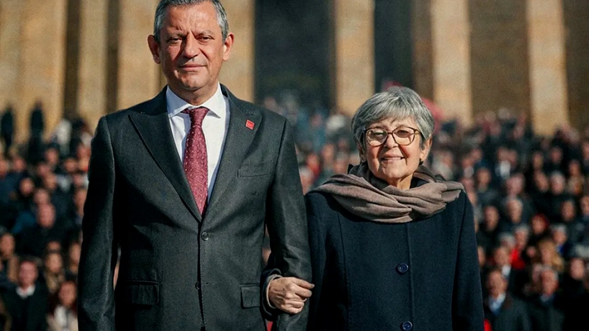 Özgür Özel'den 'Anneler Günü' mesajı!