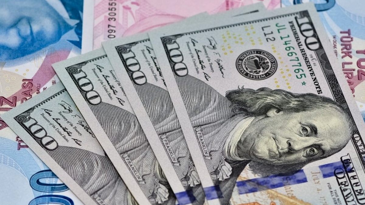 Ekonomistlerin mart cari açık beklentisi 9,5 milyar doları aştı