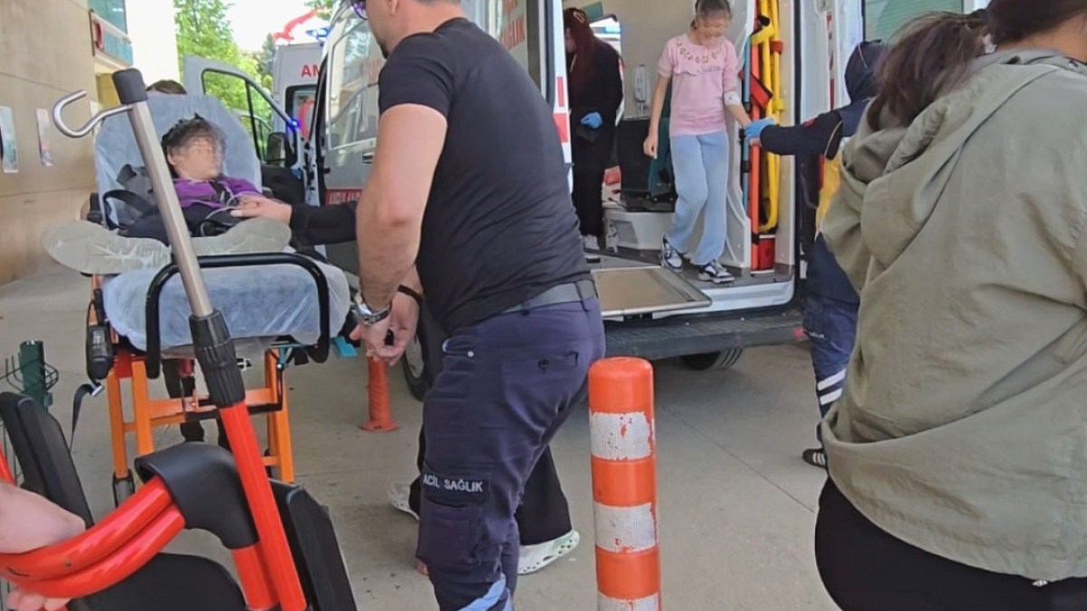 Bursa'da Çiğ Köfte Paniği: 28 Öğrenci Hastanelik Oldu
