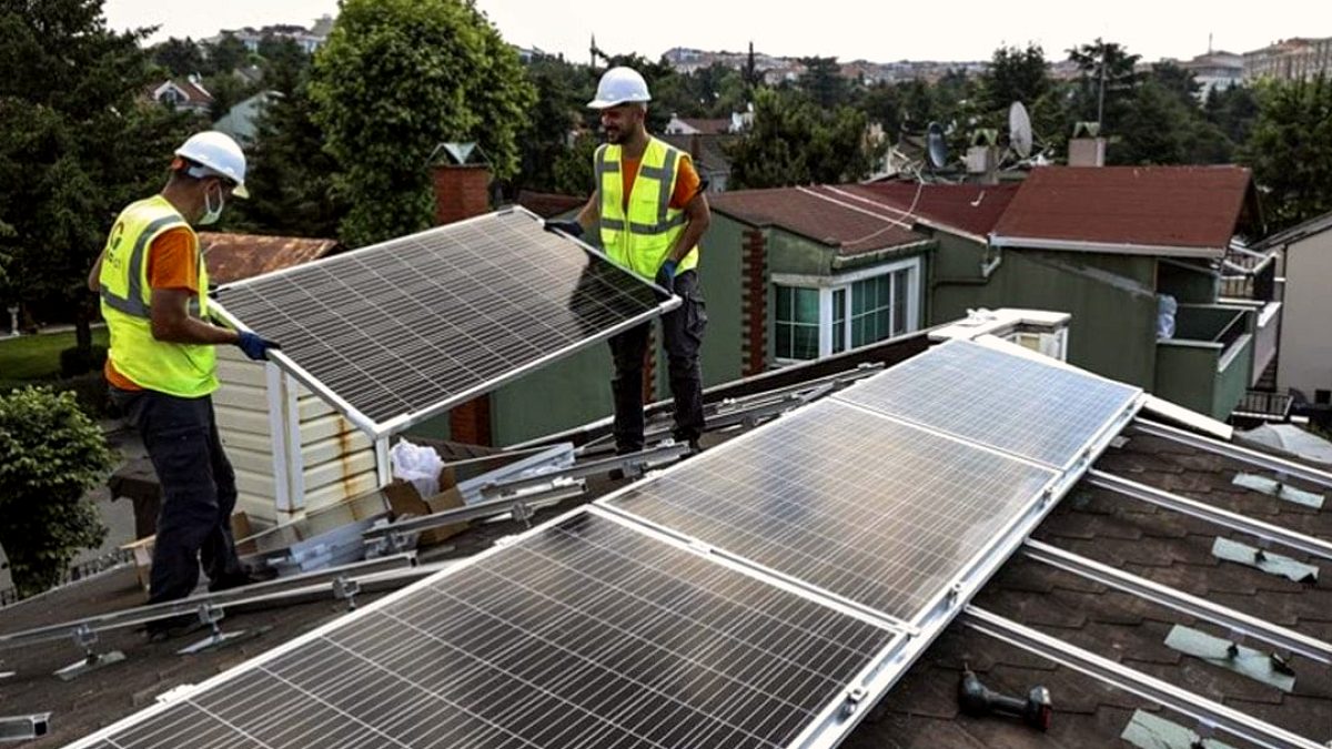 Suudi Arabistan ile 6 Milyar Euro'luk Güneş Enerjisi Anlaşması: Muhalefetten Sert Tepki