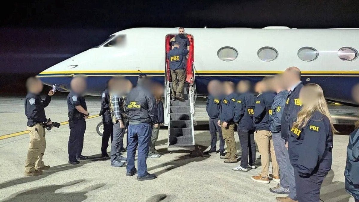 ABD'nin Aradığı Irak Komutanı Türkiye'de Yakalandı: FBI'a Teslim Edildi