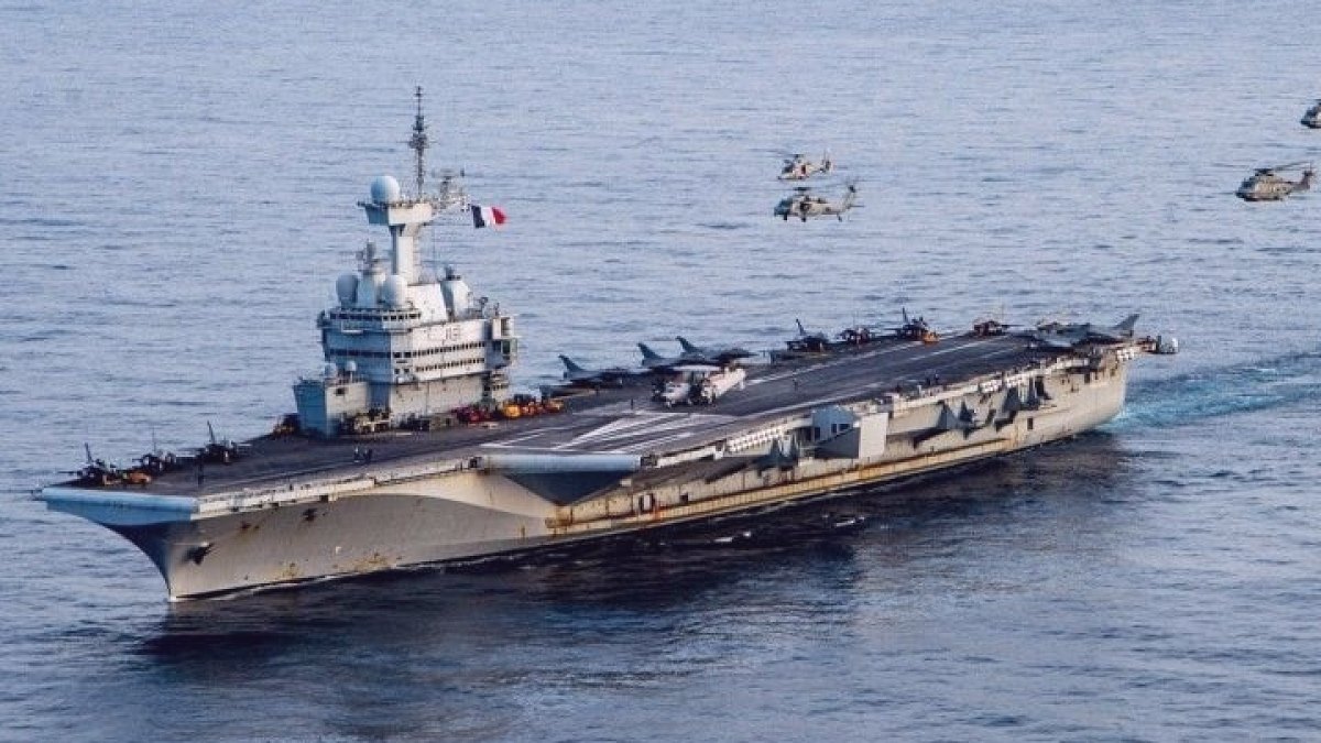 Fransa'dan Stratejik Hamle: Dev Uçak Gemisi Umman Denizi'nde