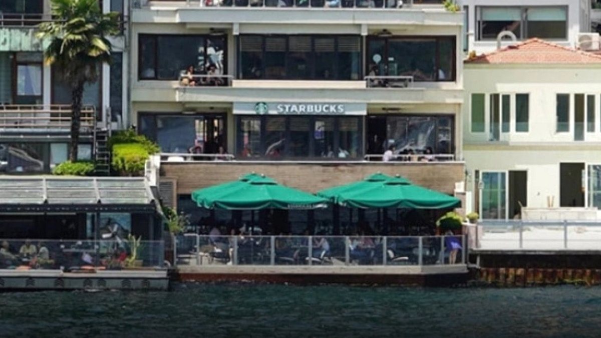 Kahve Dünyası, Tarihi Bebek Yalı'dan Starbucks'ı Çıkartıyor