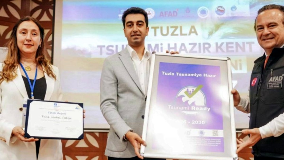 Tuzla'ya UNESCO'dan "Tsunamiye Hazır Kent" Statüsü Verildi