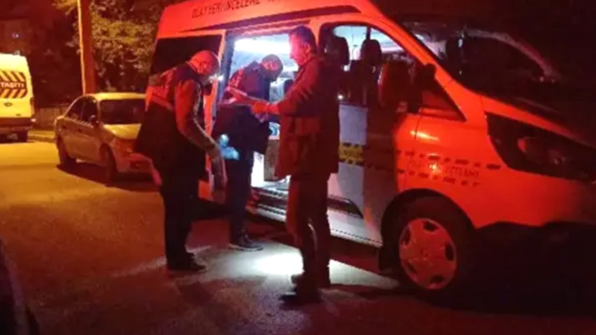 Çorum'da Misafirlikte Başlayan Tartışma Bıçaklı Kavgaya Döndü