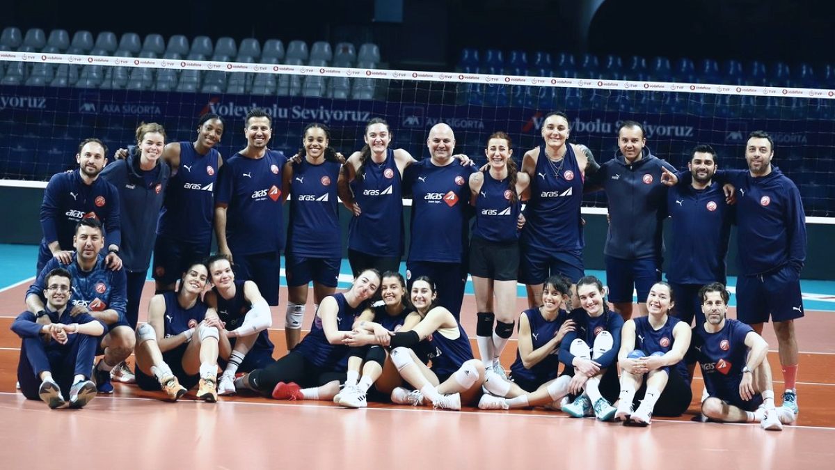 Aras Kargo'dan Voleybol Takımına İki Önemli Ayrılık