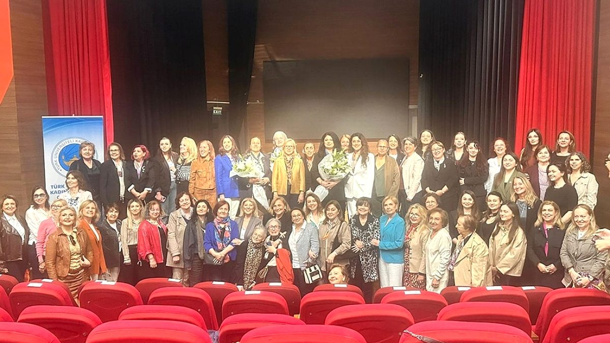 TÜKD'den İlham Veren Ödüller: Kadınların Mücadelesi Sahnedeydi