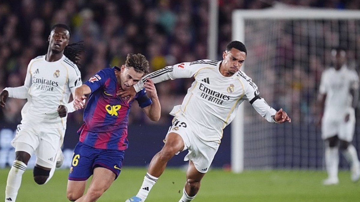 Barcelona Yıldızı Fermin Lopez Sahalardan Uzak Kalacak