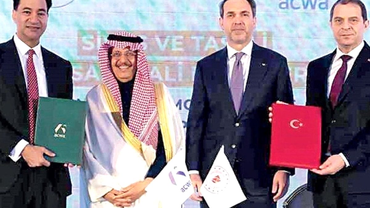 Suudi Arabistan'dan Türkiye'ye Güneş Enerjisi Yatırımı: Karlı Anlaşma Eleştirilerin Odağında