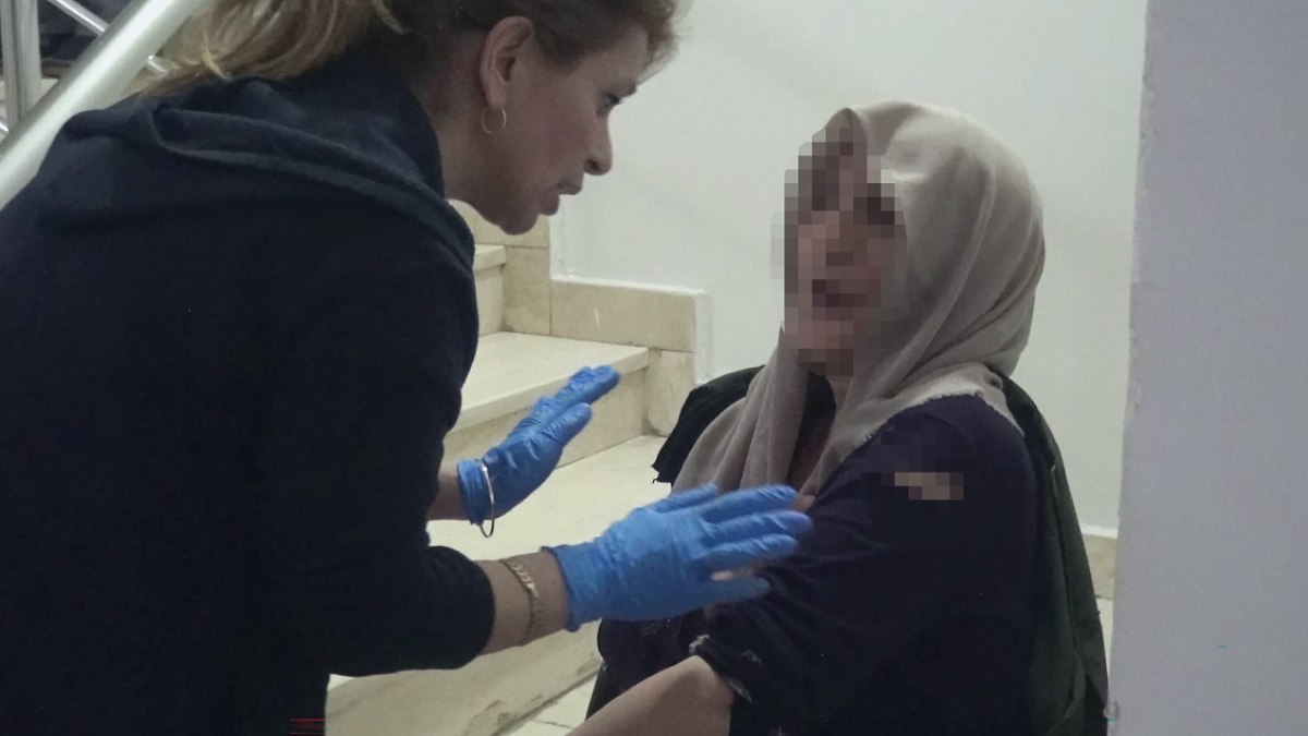 Anneannesini Bıçakladı, Teyzesi Kurtardı