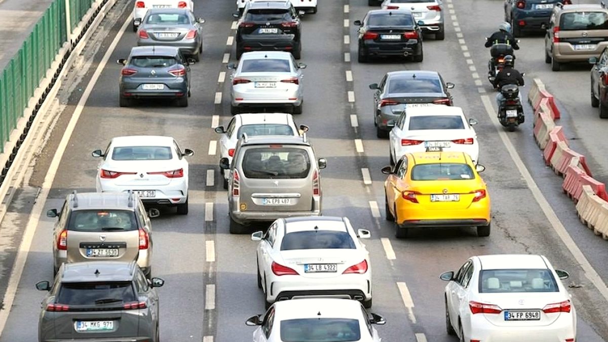 Araç Yoğunluğunda Zirve Şaşırttı: Muğla, İstanbul ve Ankara'yı Geride Bıraktı