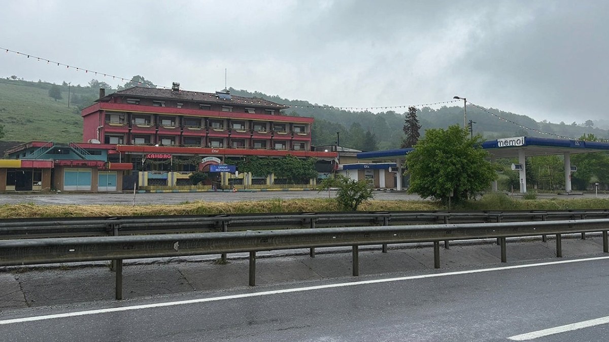Sakarya'da Otelde Kanlı Gece: Tartışma Silahlı Çatışmaya Döndü, 2 Ölü