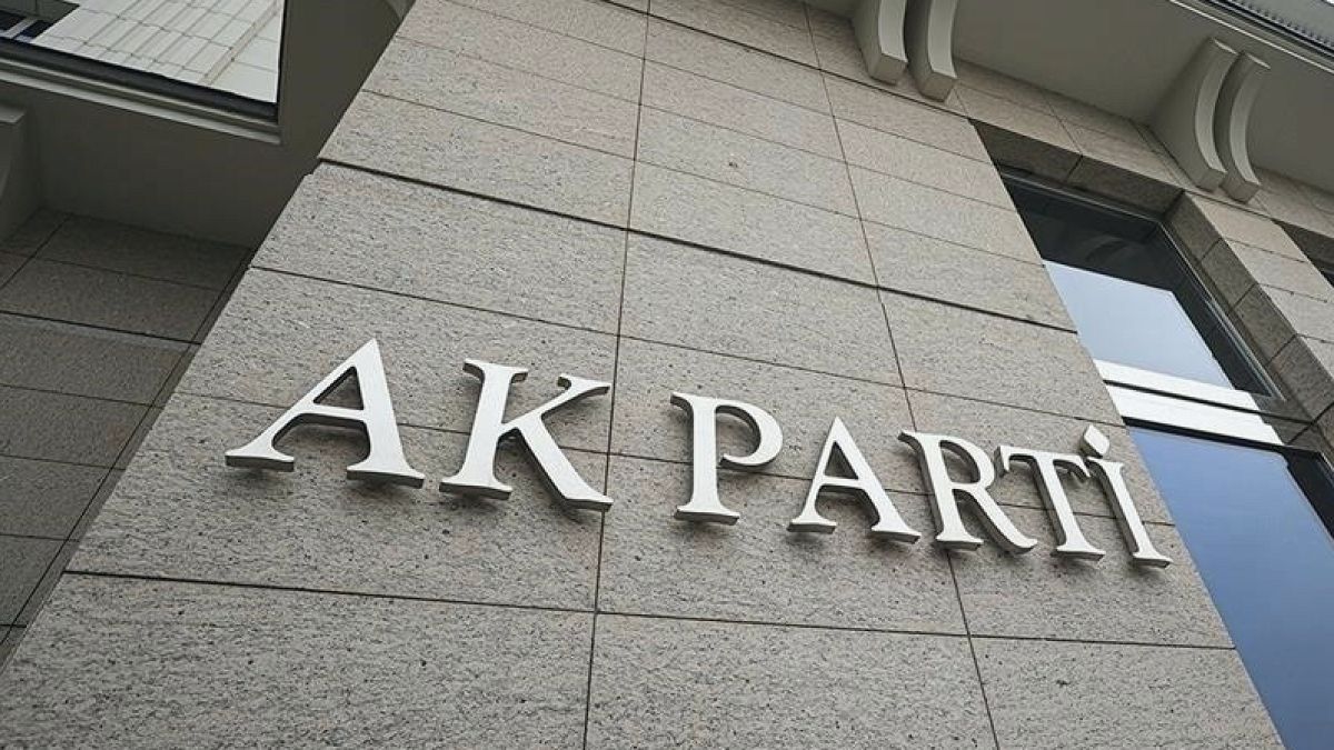 AK Parti Diyarbakır'da İstifalar Başladı: İl Başkanının Görevden Alınması Sonrası Gelişmeler