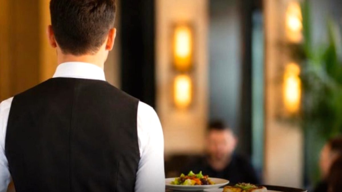 Servis Ücreti Yasaklandı: Restoranlara Ağır Cezalar Geliyor